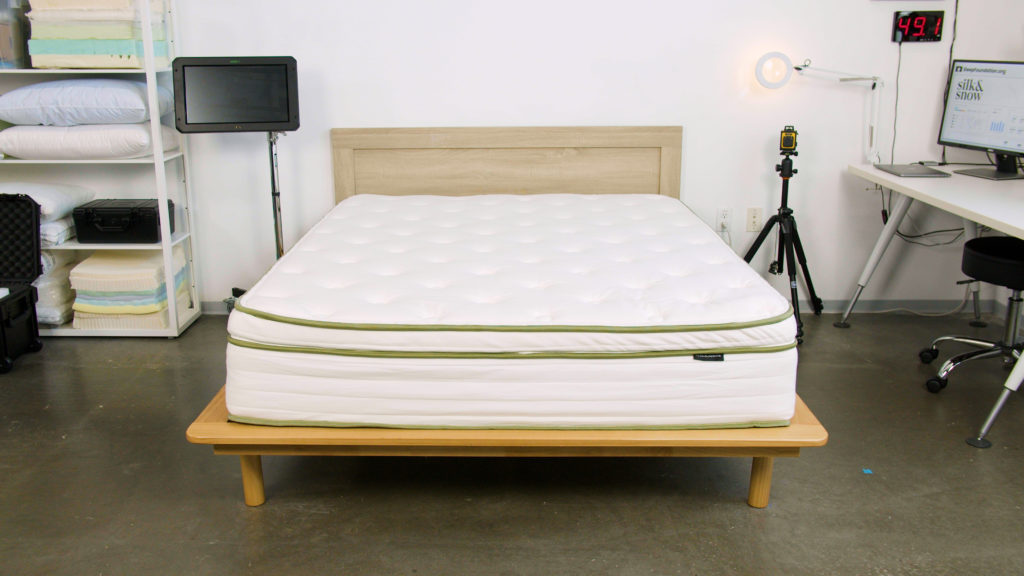 Silk & Snow Organic Mattress Review: Takes From the Test Lab