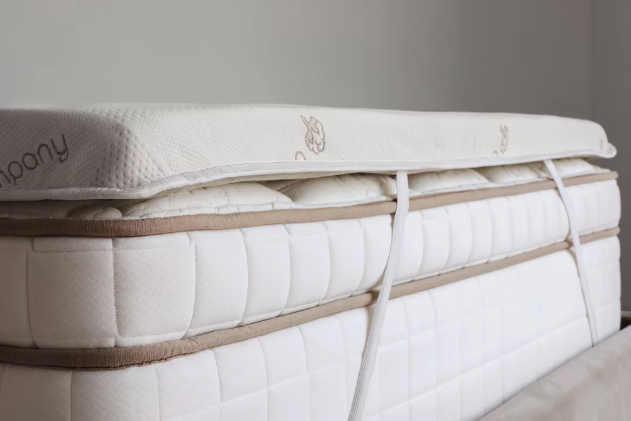 Brand Photo of Saatva Graphite Memory Foam Topper